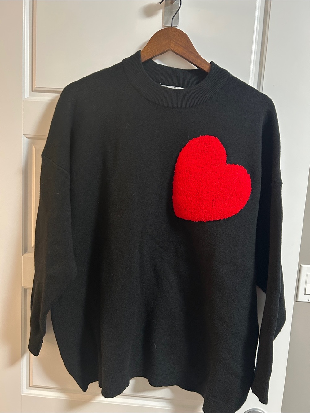 Eternelle - Black Crewneck Sweater with Red Heart Patch